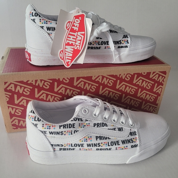 Vans® Ward Pride Women's Shoes Sneaker - Picture 3 of 5